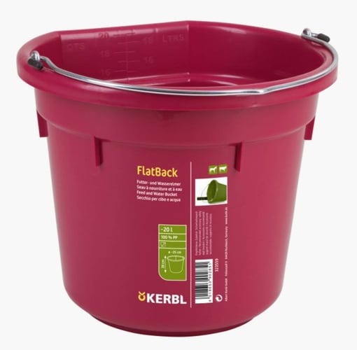 balde-de-alimentacao-e-agua-com-fundo-plano-7392fb.JPG