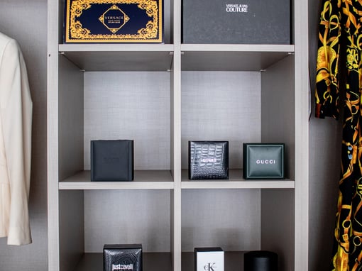 Closet de Luxo com Expositor de Marcas