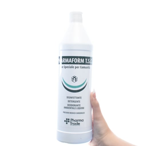 Pharmaform TSC: Detergente Desinfetante Líquido para Superfícies