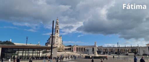 Tour Fátima, Óbidos e Nazaré - VAN (até 8 pessoas )