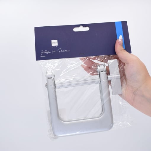 Steel Squeezing Labor: Espremedor de Tubos em Aço