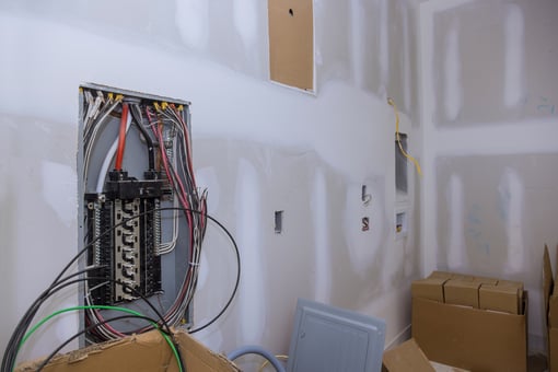 Mudar Quadro Elétrico e Instalar Linhas Diretas para Cozinha