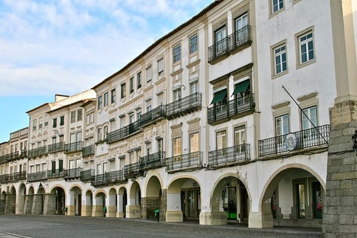 Transfer do Centro de Évora ao Aeroporto de Lisboa - Van