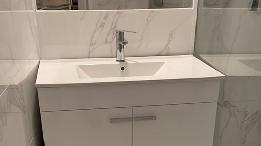 Remodelação de 2 WC e Reestruturação de Closet