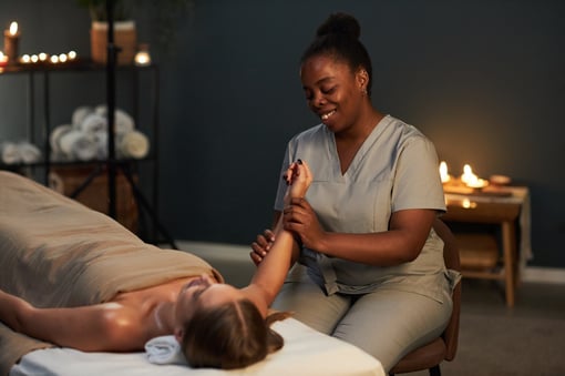 Massagem Relaxante em Cascais: Alivie Tensões e Stress