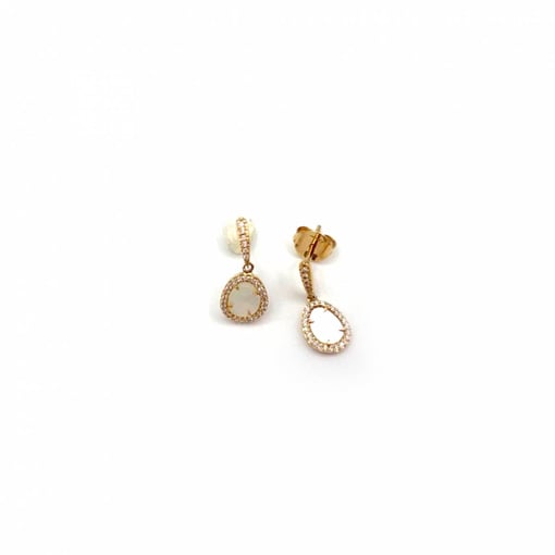 Brincos em Ouro Rosa com Pêndulo Madre Pérola e Diamantes BR09183