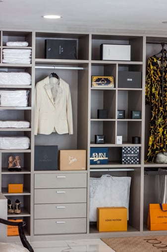 Closets à Medida para Ambientes Organizados e Sofisticados