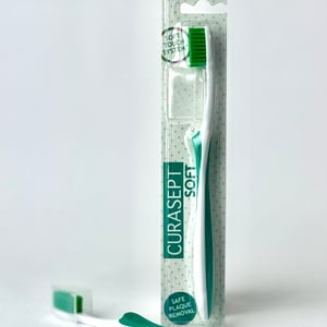 Imagem do produto Escova de Dentes Suave – Curasept Verde