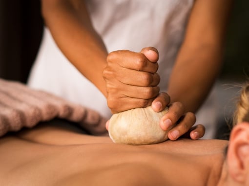 Massagem Ayurvédica: Equilíbrio e Bem-Estar