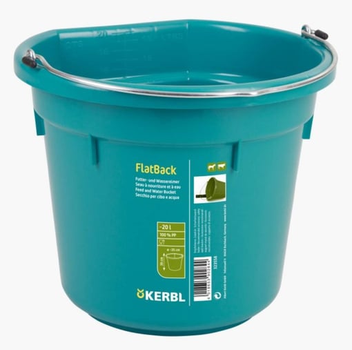 balde-de-alimentacao-e-agua-com-fundo-plano-536999.JPG