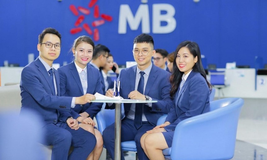 MB chốt quyền chia cổ tức 15%, phát hành chào bán gần 805,5 triệu cổ phiếu giá 10.000 đồng/CP