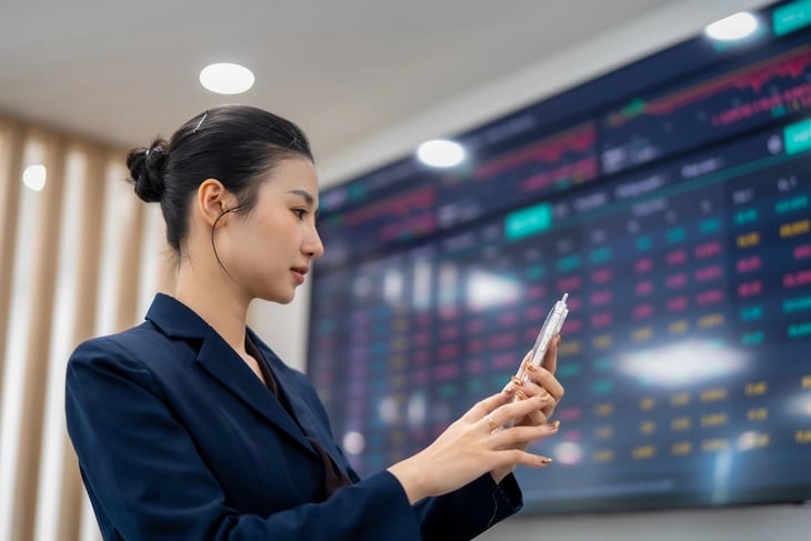 Chứng khoán 10-7: Sau phiên giảm 13 điểm, VN-Index có hồi phục trở lại?
