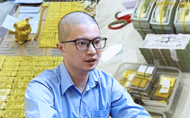 Khám nhà bạn gái Mr Pips