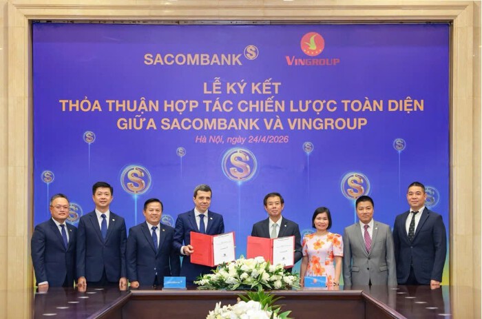 Sau chuyển động thượng tầng, Sacombank ký hợp tác chiến lược với Vingroup