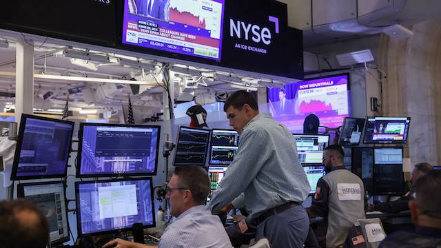 Dow Jones và Fed
