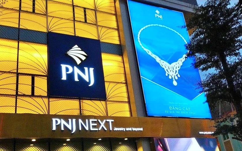 Cổ phiếu PNJ giảm hơn 60% thị giá so với đỉnh