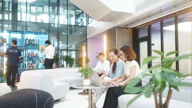 Cổ phiếu ưu đãi rẻ hơn thị giá hàng chục lần, nhân sự một Tập đoàn hưởng lợi trên 2.400 tỷ đồng