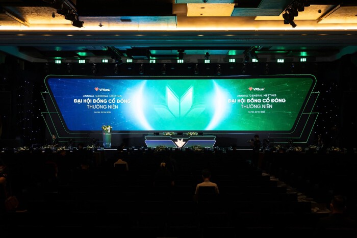 [LIVE] ĐHĐCĐ VPBank: Dự chia cổ phiếu thưởng tỷ lệ 26%, cổ tức 5% bằng tiền, phát hành riêng lẻ cho đối tác ngoại