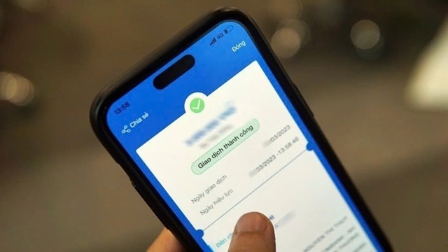 Tin tức kinh tế ngày 18/4: Nhiều ngân hàng dừng chuyển tiền nhanh trên 500 triệu đồng