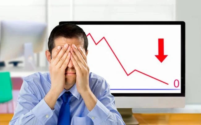 Chứng khoán mất điểm và suy giảm thanh khoản: Phòng thủ trước nhiều rủi ro