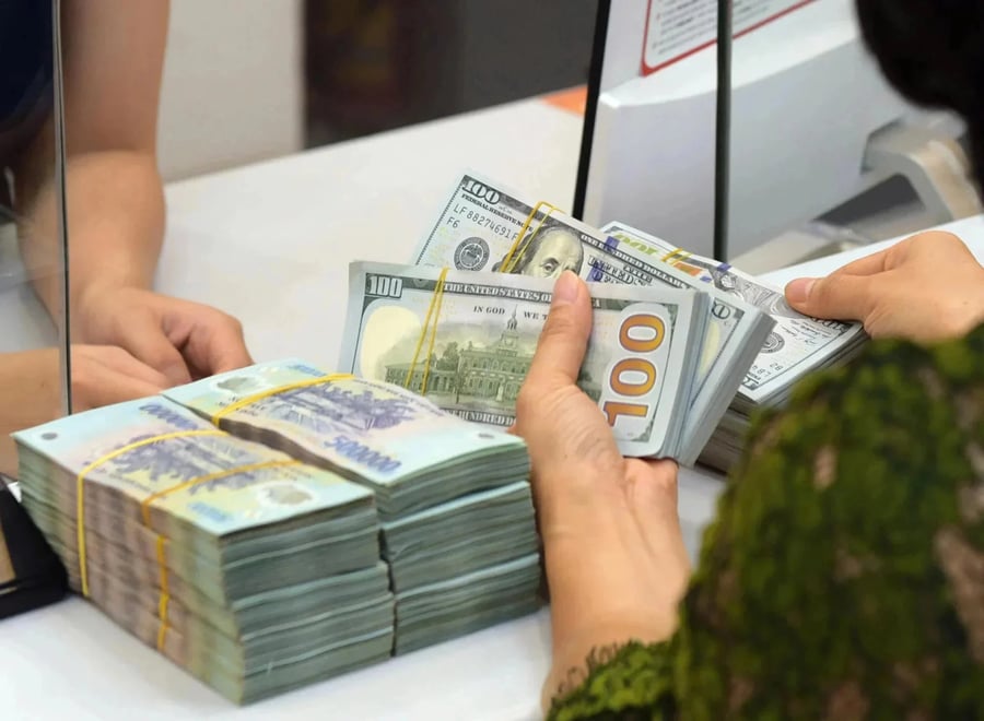 Việt Nam cân nhắc phát hành trái phiếu USD trở lại sau hơn một thập kỷ