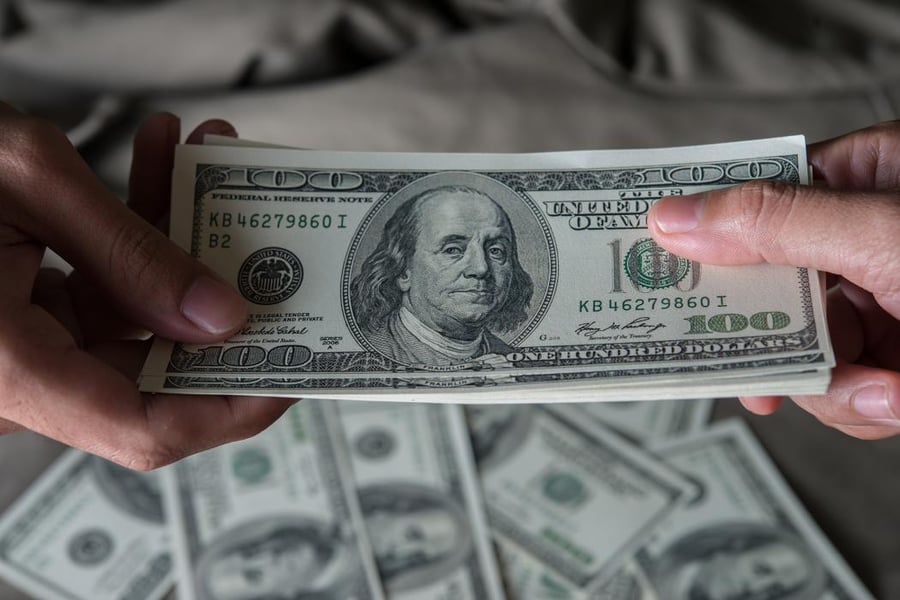 Fed phát tín hiệu tăng lãi suất, USD đạt đỉnh 2 tháng