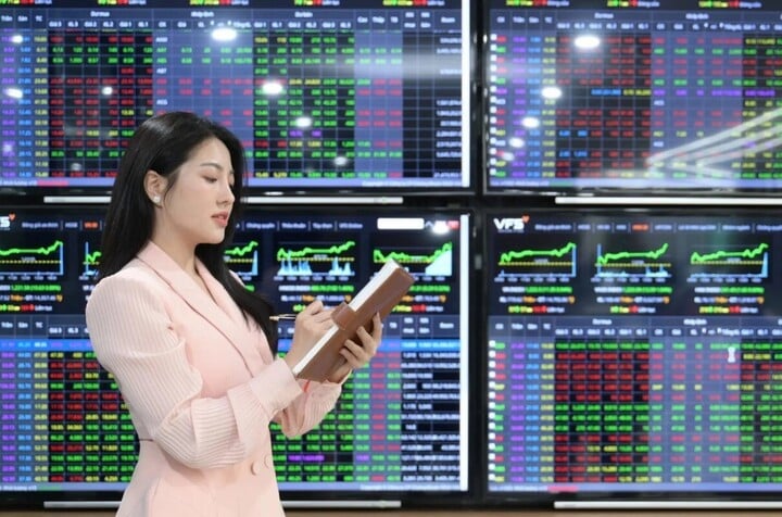 VN-Index tăng liên tiếp, nhà đầu tư hạn chế mua đuổi các cổ phiếu 'nóng'