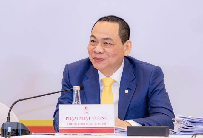 Ông Phạm Nhật Vượng: Sẽ không bao giờ sản xuất lại xe xăng
