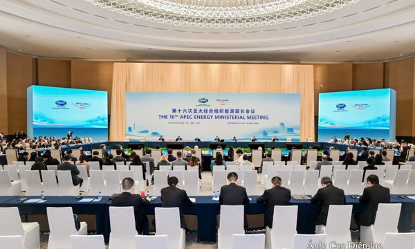 Ông Nguyễn Hồng Nam và người có liên quan tăng tỷ lệ nắm giữ lên hơn 13,5% tại SSI