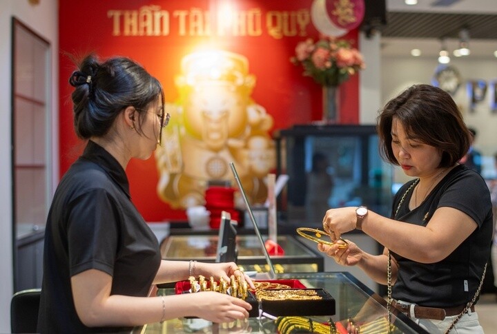Giá vàng hôm nay 6/7: Tiếp đà hồi phục