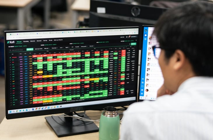 Chứng khoán 21-7: VN-Index đã chạm đáy chưa?