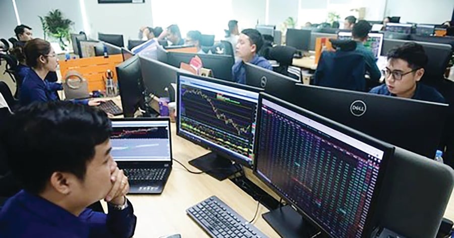 Lãi suất hạ nhiệt, thị trường chứng khoán “đón sóng”?