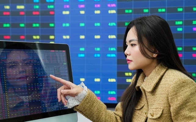 VN-Index vượt cản nhưng dòng tiền lệch pha, rủi ro “bẫy tăng giá” vẫn hiện hữu