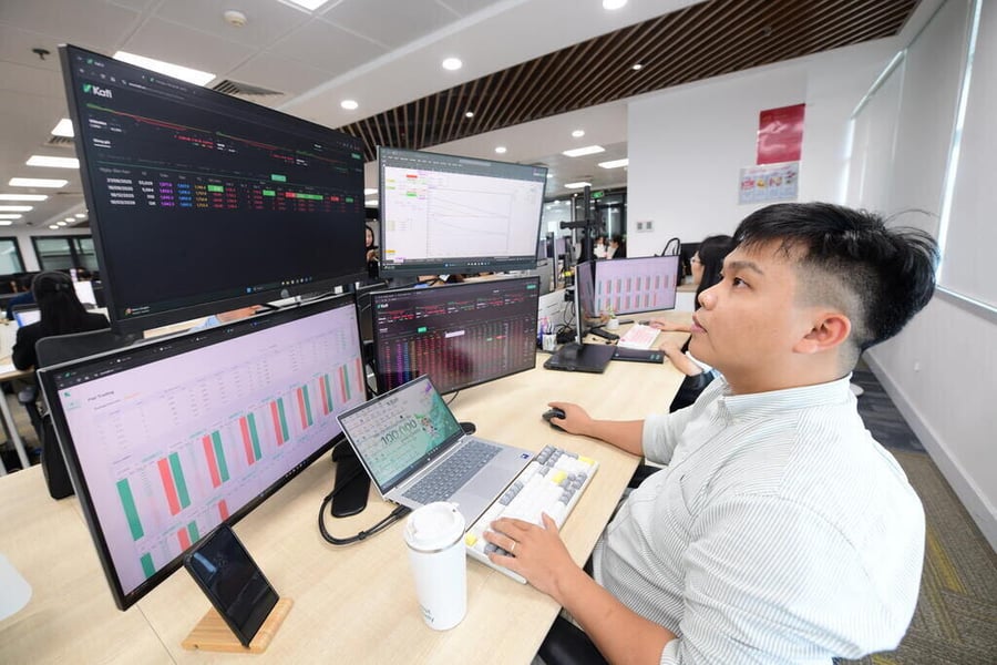 Chứng khoán gặp áp lực điều chỉnh khi margin cao kỷ lục