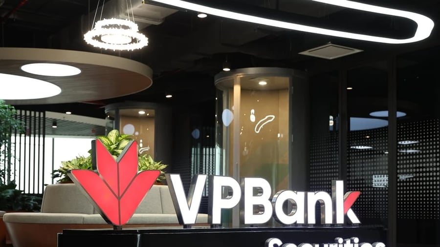 VPBankS 'buôn tiền' lớn hơn cả một ngân hàng cỡ nhỏ