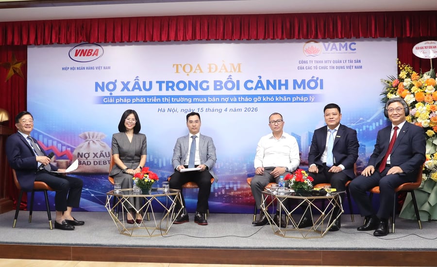 Giải ‘cục máu đông’ nợ xấu để khơi thông dòng vốn, thúc đẩy tăng trưởng