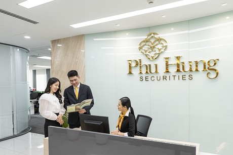 Chứng khoán Phú Hưng (PHS) muốn mua thêm 5,5 triệu cổ phần Bảo hiểm Nhân thọ Phú Hưng (PHL)