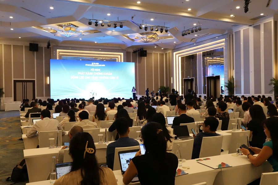 Chuyển cơ hội nâng hạng thị trường chứng khoán thành dòng vốn thực chất
