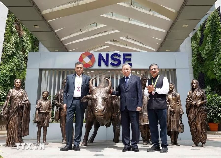 Thăm nơi nắm giữ 5.000 tỷ USD ở Ấn Độ, Tổng Bí thư, Chủ tịch nước Tô Lâm thực hiện nghi thức đặc biệt
