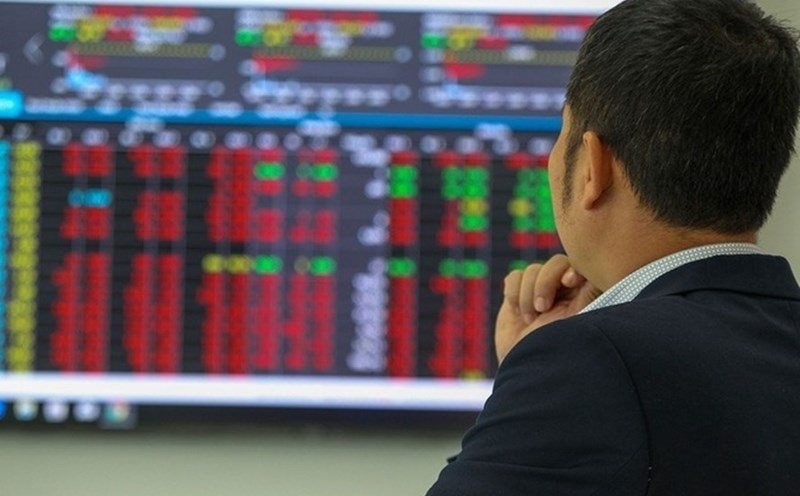 VN-Index trước áp lực "thử lửa" tại vùng 1.800 điểm