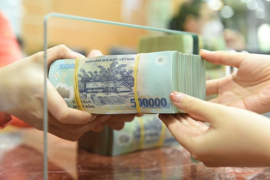 Ngân hàng đồng loạt giảm lãi suất huy động, tạo kỳ vọng hạ nhiệt chi phí vay cho doanh nghiệp