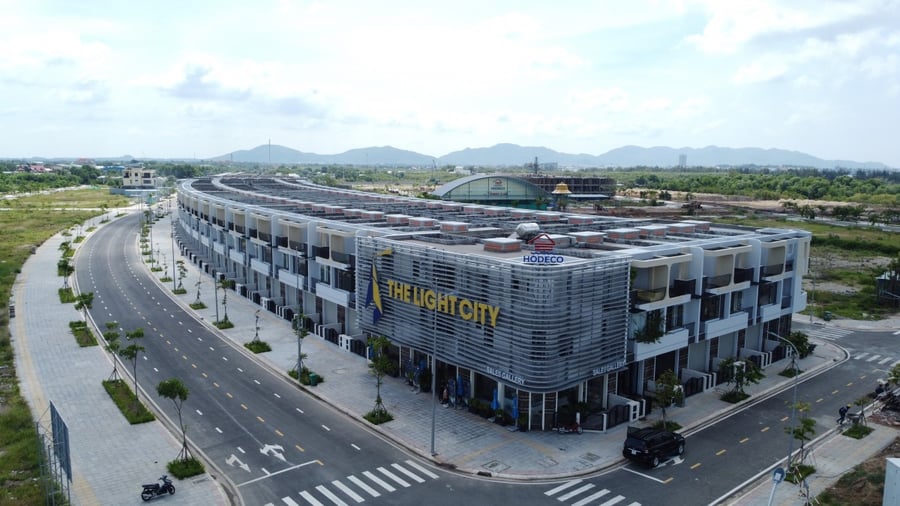 Ba lãnh đạo Hodeco cùng đăng ký mua cổ phiếu HDC