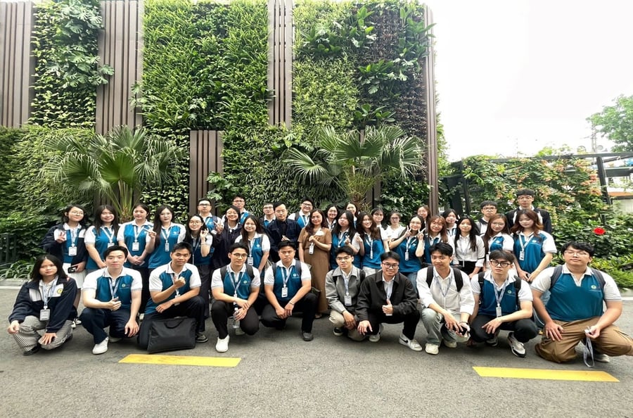 Sinh viên chuyên ngành Tài chính doanh nghiệp với hành trình khám phá kiến thức thực tế tại Công ty Cổ phần Chứng khoán VPS