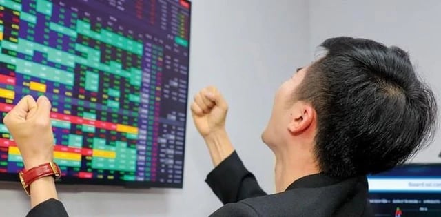 Cập nhật số liệu CTCK sáng ngày 20/4: Thêm công ty chứng khoán báo lãi hàng trăm tỷ, "tăng bằng lần" trong quý 1/2026