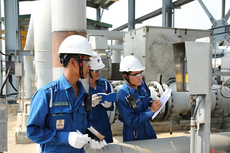 Động lực tăng giá cổ phiếu ngành Dầu khí đến từ đâu?