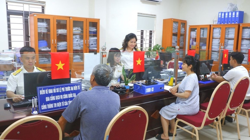 Nhiều chính sách mới về tài chính, thuế, trái phiếu và thương mại điện tử được Chính phủ ban hành