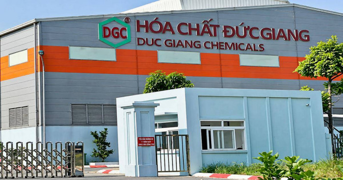 Hóa chất Đức Giang công bố lộ trình khắc phục án phạt cổ phiếu và kiện toàn nhân sự