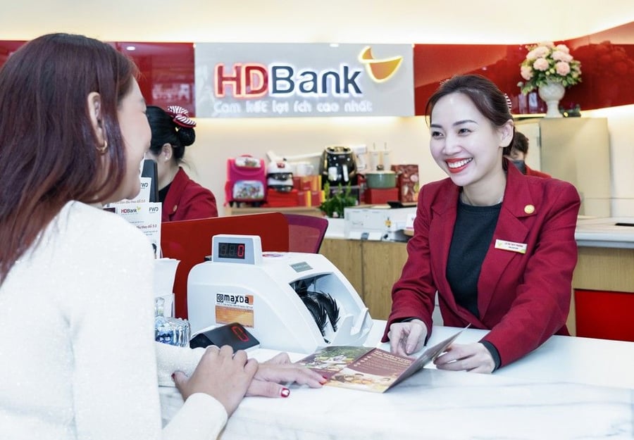 Người liên quan lãnh đạo HDBank thoái toàn bộ gần 923.000 cổ phiếu đang nắm giữ