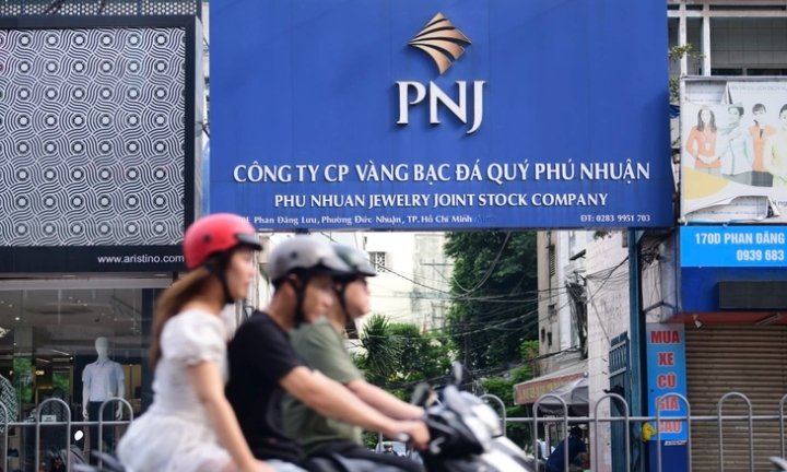 Cổ phiếu về đáy 6 năm, PNJ bất ngờ công bố kế hoạch huy động vốn lớn