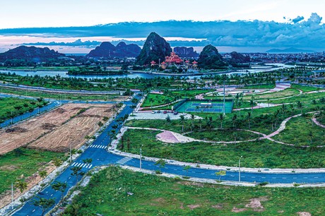 Chuyển động “lạ” của địa ốc miền Trung